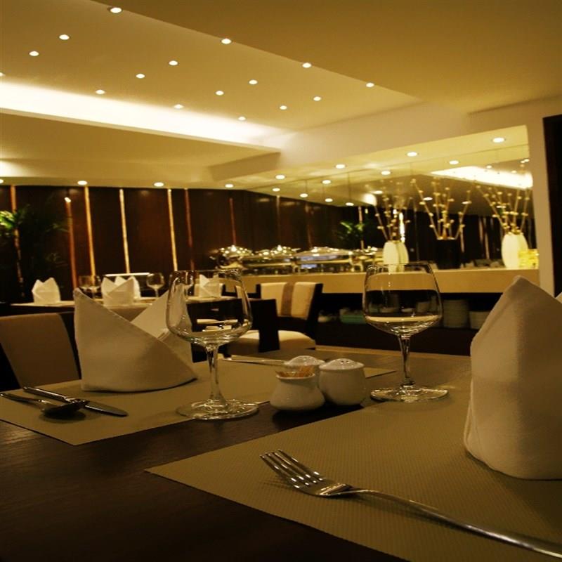 Nhà hàng - Hotel24h.net